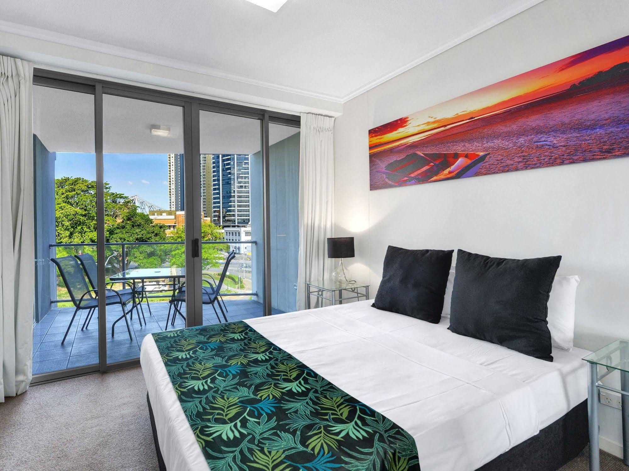 The Hub Apartments Brisbane Exterior photo